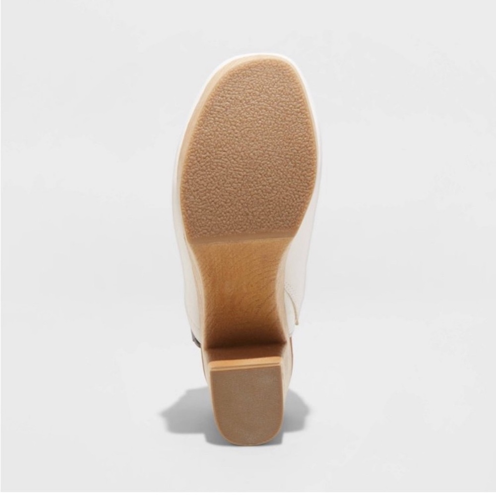 NWT Universal Thread Watson White Platform Clogs Mules Women’s size 8 - Picture 4 of 4